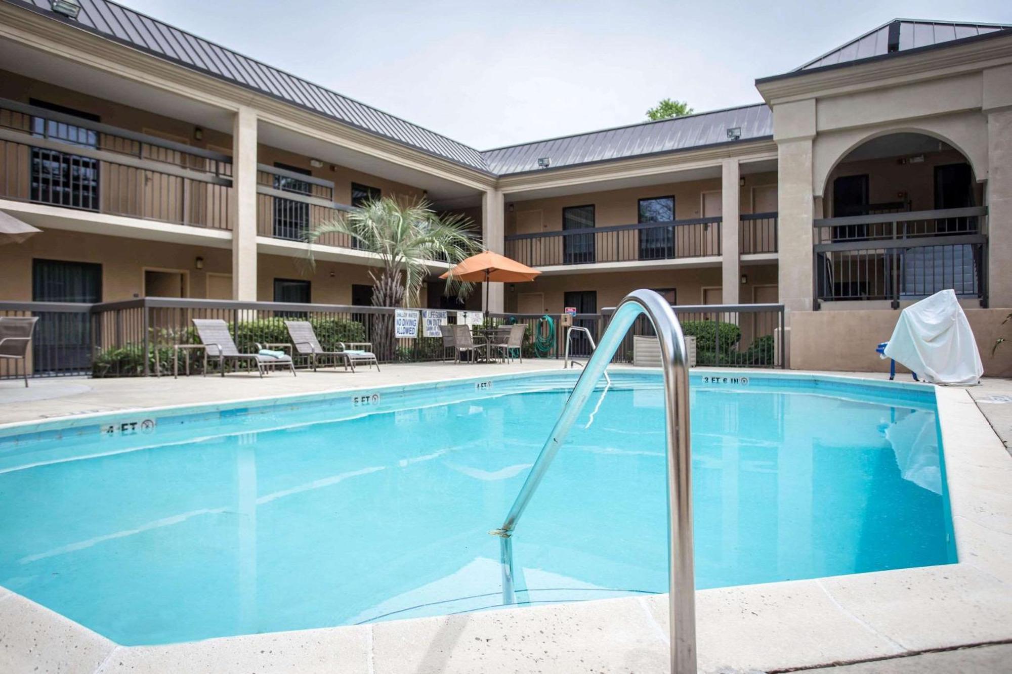 Clarion Inn & Suites Aiken South Zewnętrze zdjęcie