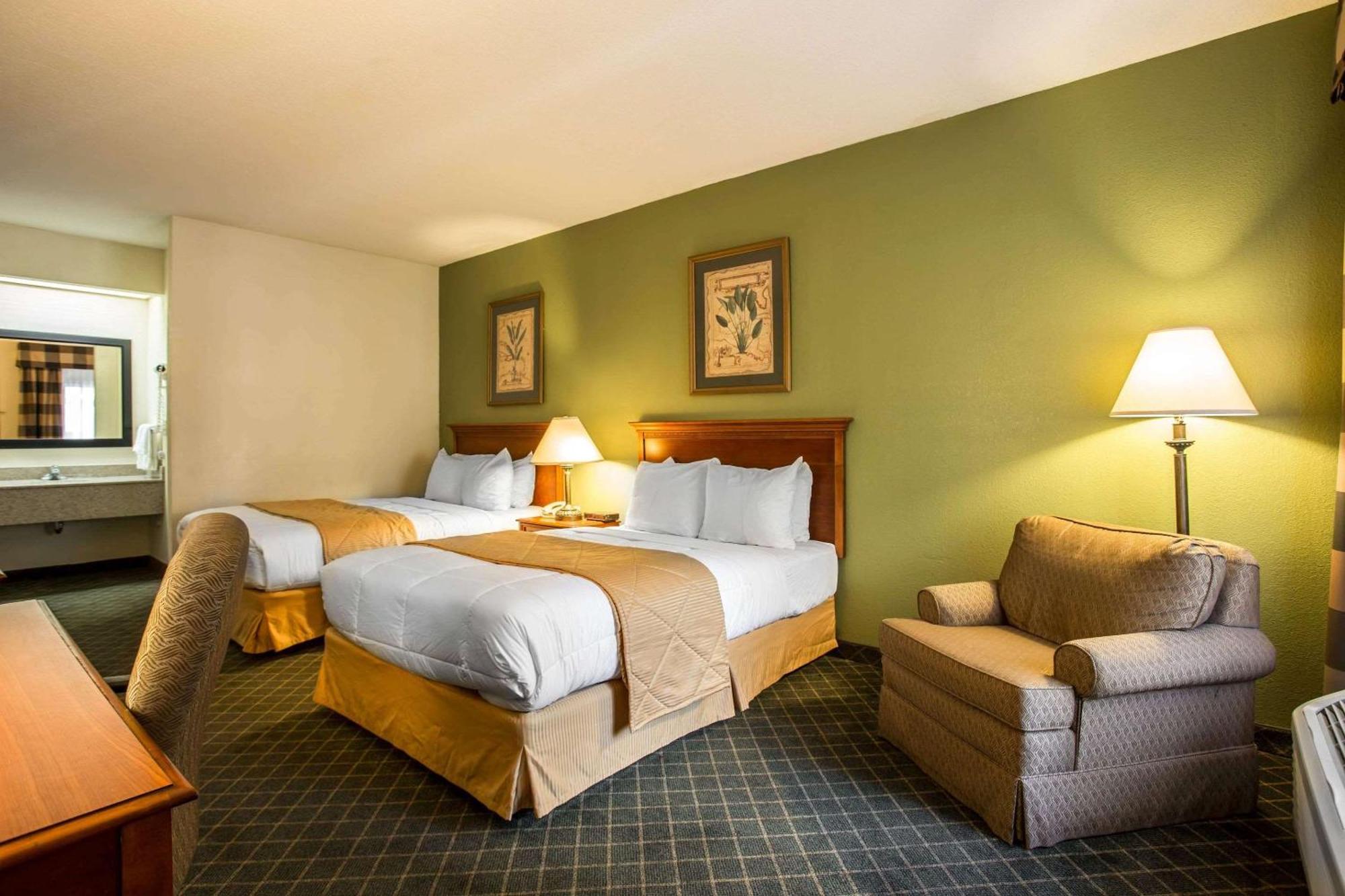 Clarion Inn & Suites Aiken South Zewnętrze zdjęcie