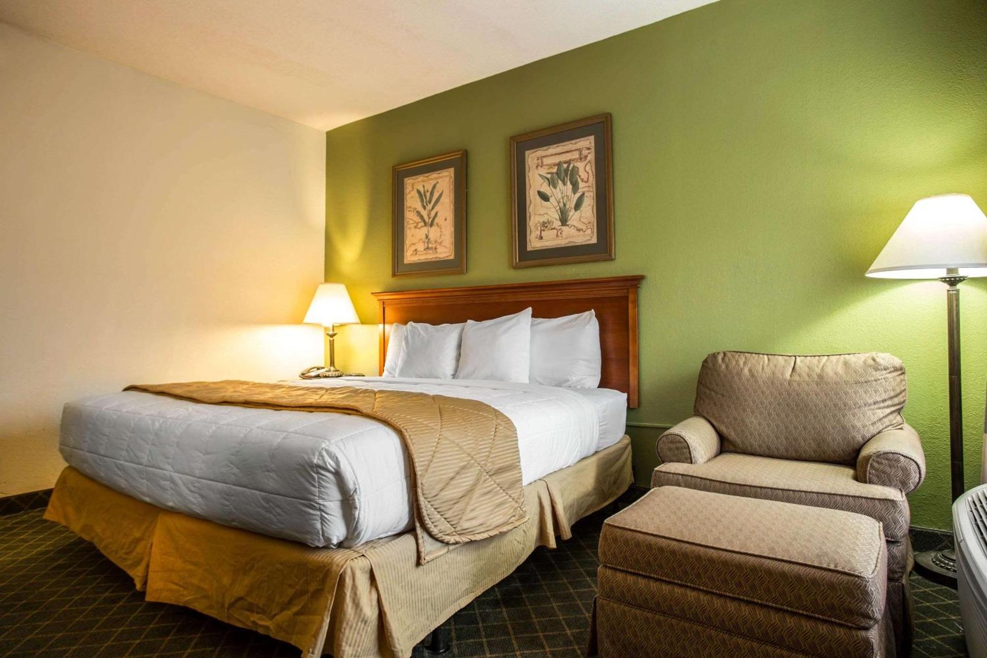 Clarion Inn & Suites Aiken South Zewnętrze zdjęcie